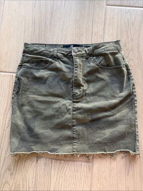 Hollister Camo Mini Skirt - Olive Green
